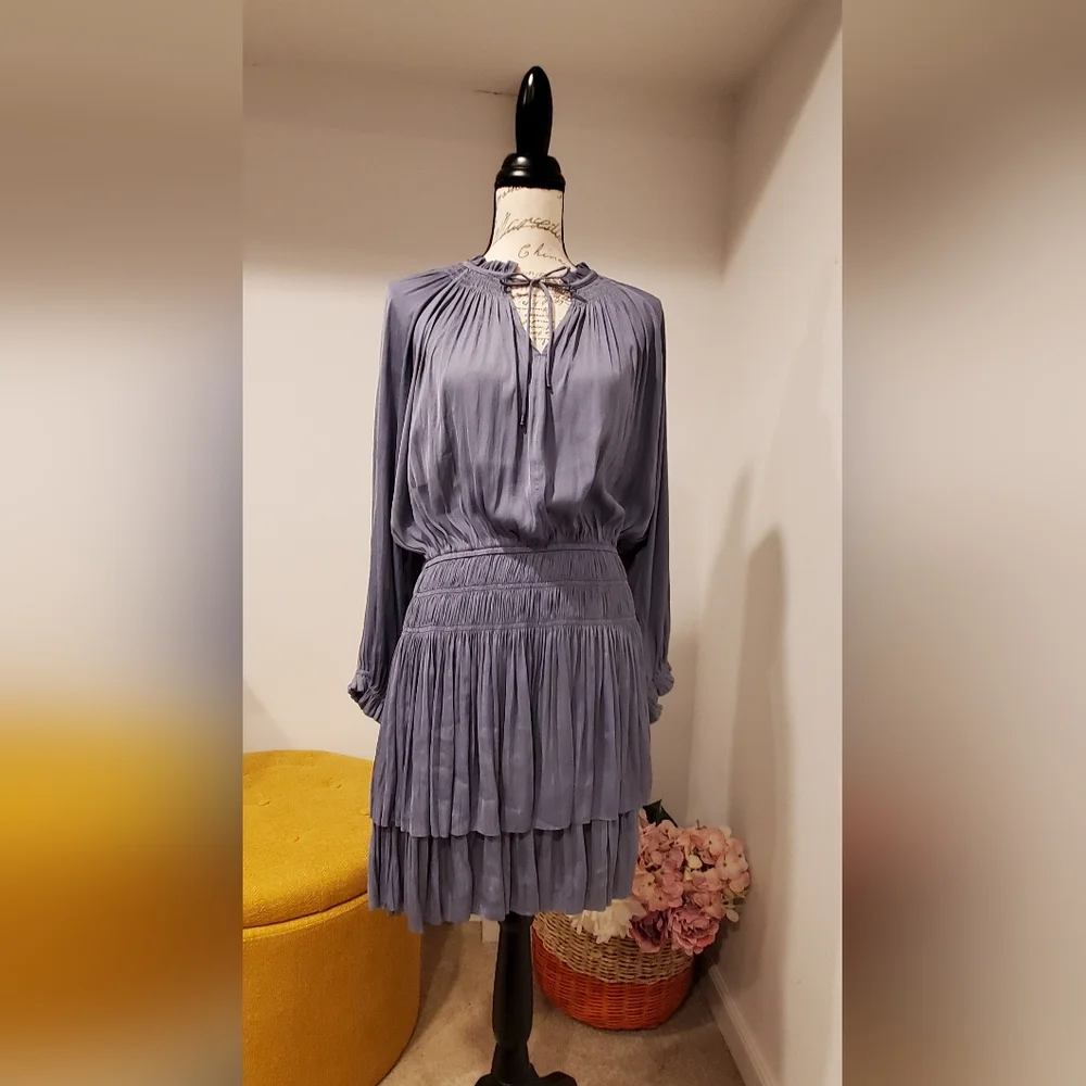 Current Air  Elegant Gray Pleated Dress Size M. - Picture 4 of 12